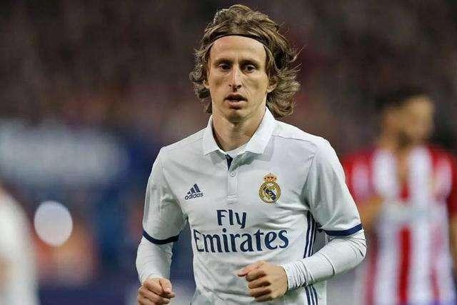 杨乐乐带儿子参加马术比赛！显疲惫汪涵又缺席，11岁沐沐有点紧张