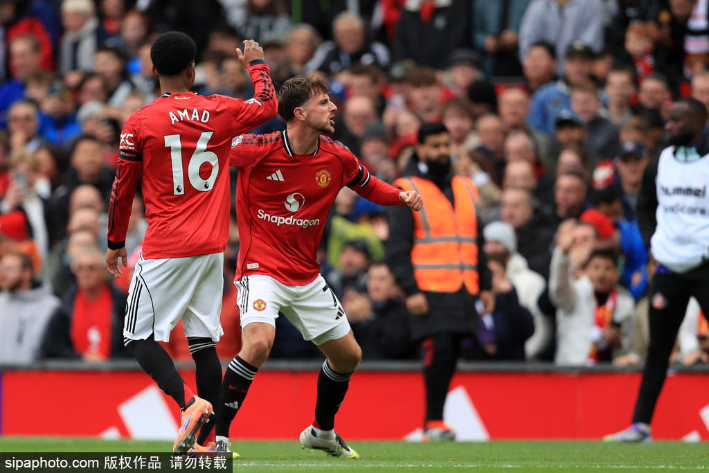 2025 年 10 月：日本大赛（NPB）福冈软银鹰对阵阪神虎，开幕战首发均为本土球员