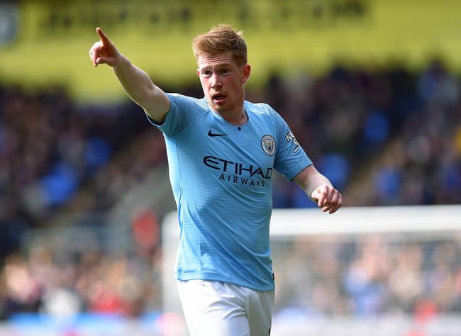 约基奇砍下118次25分+10助，史上其他中锋合计108场